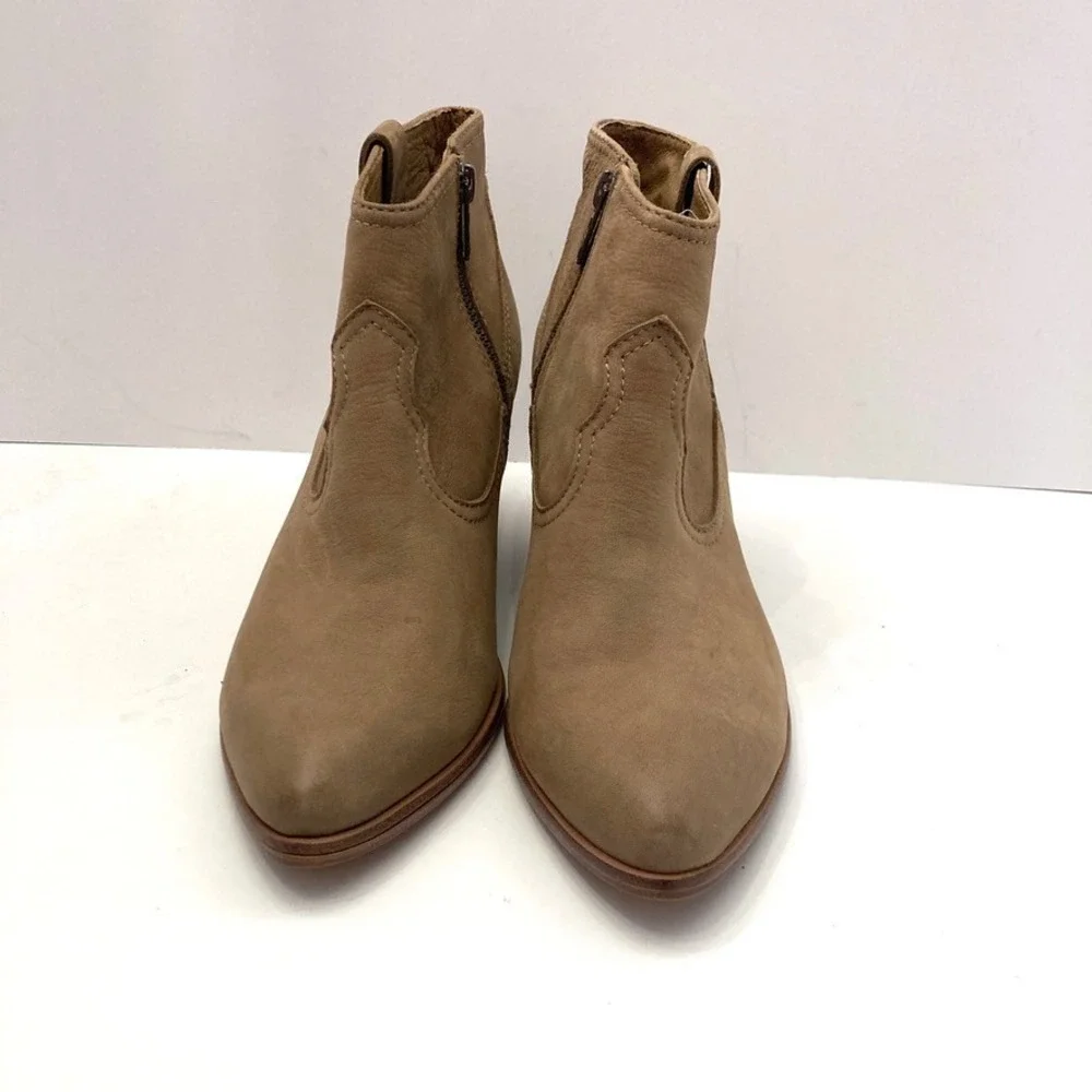 Frye Reina Booties Tan Leather Western Heeled Pointed Toe Womens 8 .5 Side Zip